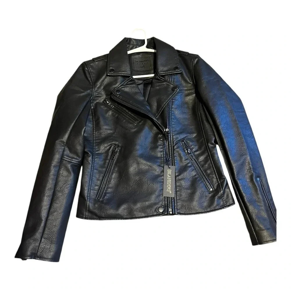 Blank NYC X Anthro Vegan Moto Jacket in black with black hardware 🔥 - Picture 2 of 6